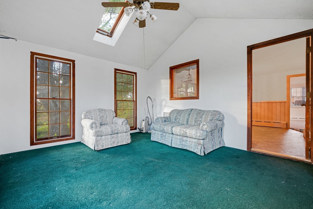 390 Old Fall River Road Dartmouth, MA 02747 - Photo 13 of 21 Gallery Image 13