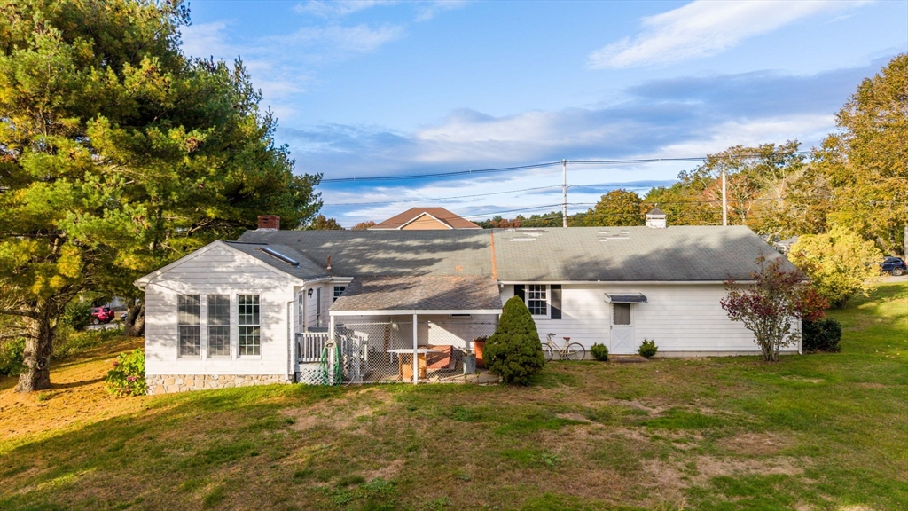 390 Old Fall River Road Dartmouth, MA 02747 - Photo 19 of 21 Gallery Image 19