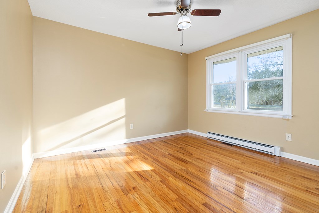 128 Avondale Road Greenwood, SC 29649 - Photo 9 of 11 Gallery Image 9