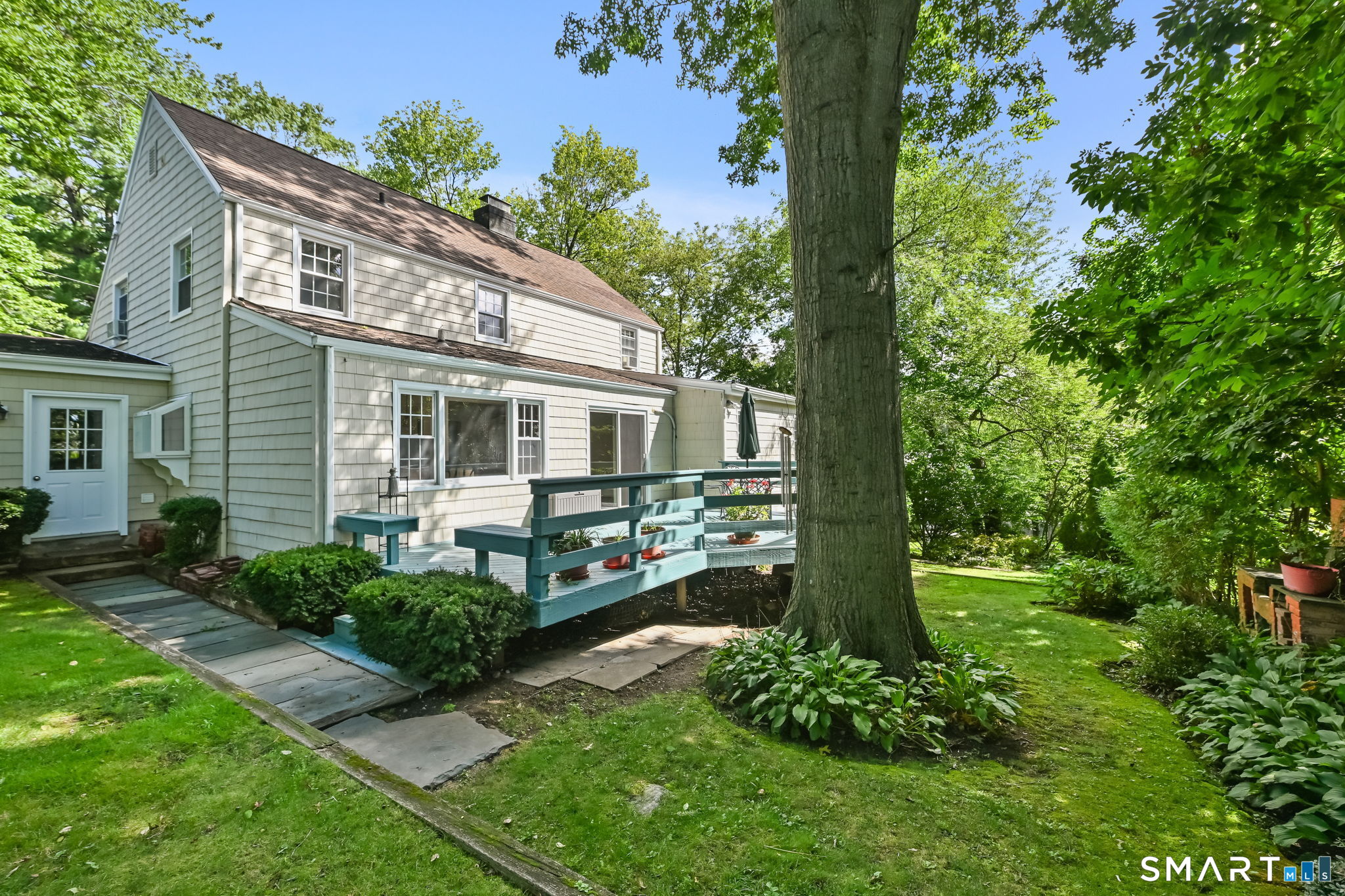 96 Turner Road Stamford, CT 06905 - Photo 33 of 37 This beautiful yard is set on a quarter acre.