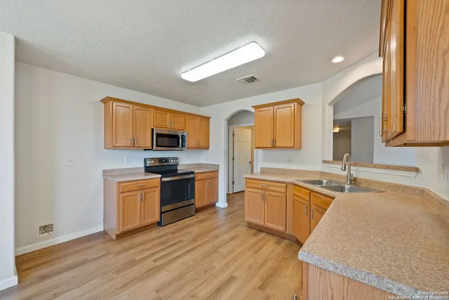 $215,000 | 8531 Dusty Ridge, Converse, TX 78109