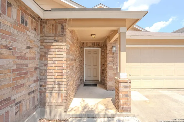 $215,000 | 8531 Dusty Ridge, Converse, TX 78109