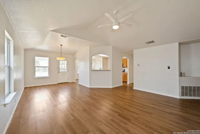 $215,000 | 8531 Dusty Ridge, Converse, TX 78109