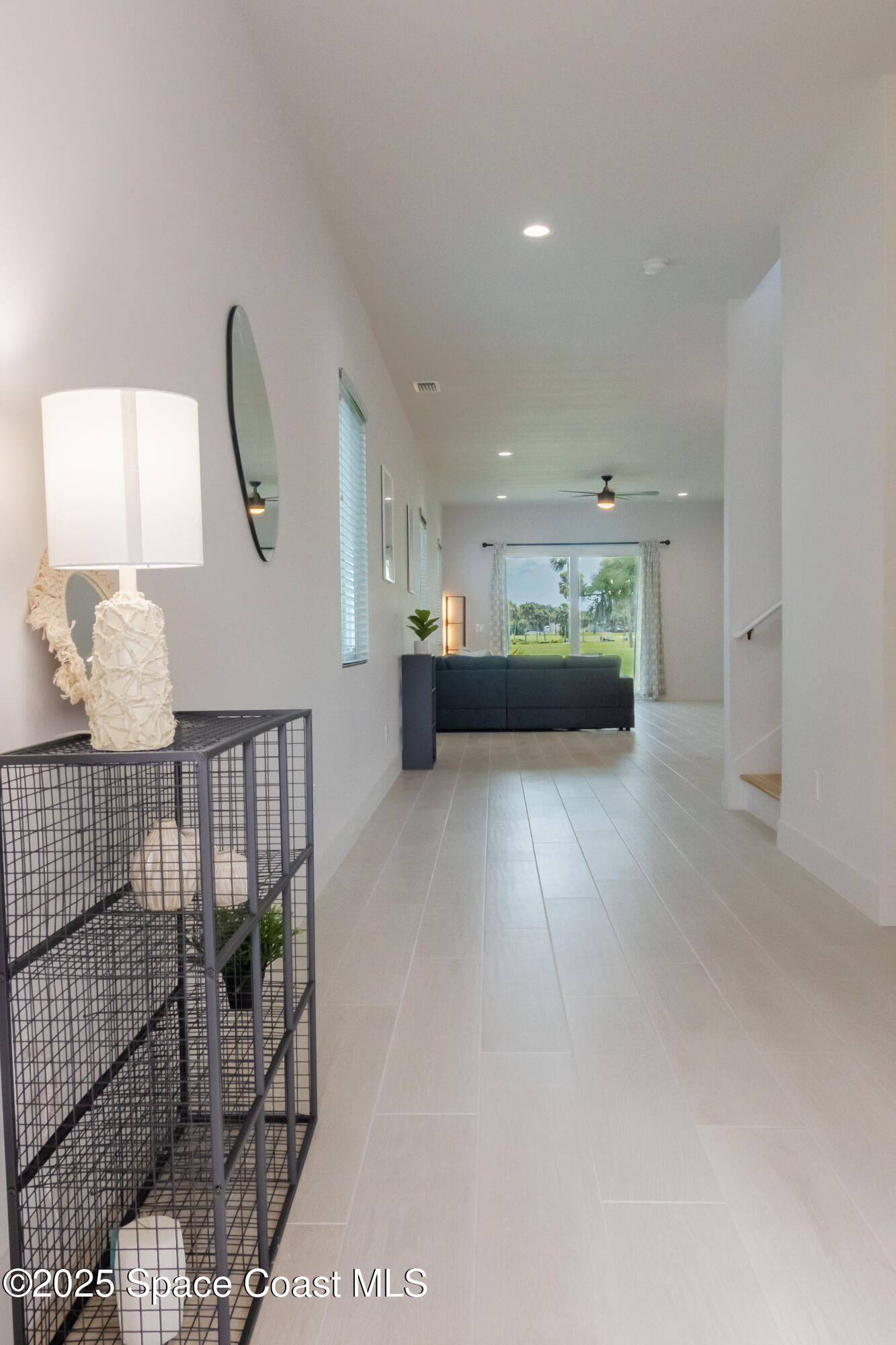 2148 Country Club Road Melbourne, FL 32901 - Photo 7 of 30 a living room with furniture