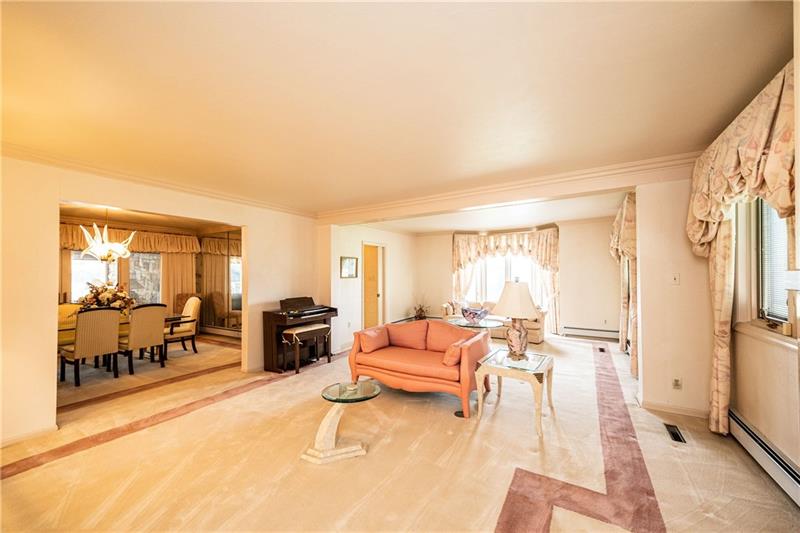 4601 Gardenville Road Pittsburgh, PA 15236 - Photo 13 of 25 Gallery Image 13