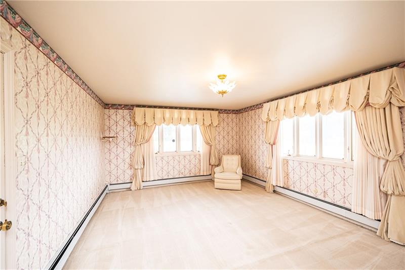 4601 Gardenville Road Pittsburgh, PA 15236 - Photo 23 of 25 Gallery Image 23
