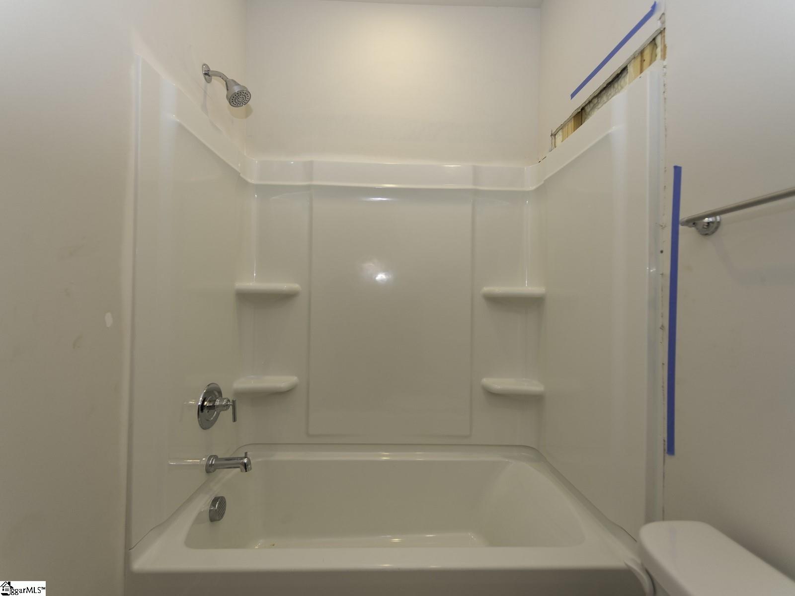 3 Shorncliffe Road Simpsonville, SC 29680 - Photo 7 of 35 Gallery Image 7
