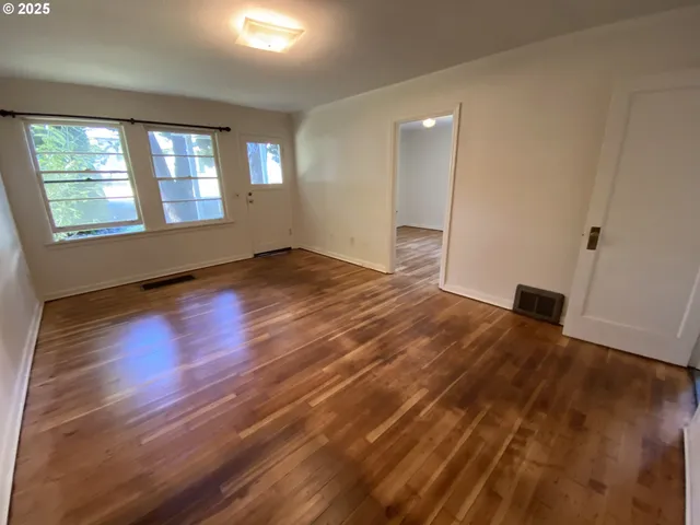 $950,000 | 6403 Tompkins Court, West Linn, OR 97068