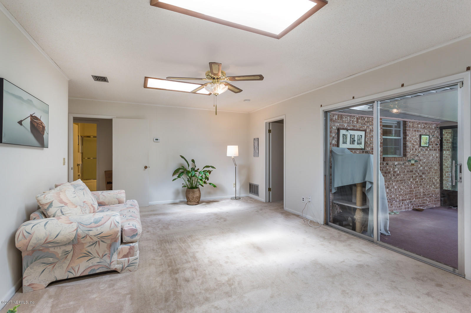 4525 Fulton Road Jacksonville, FL 32225 - Photo 15 of 21 Roomy Family Room