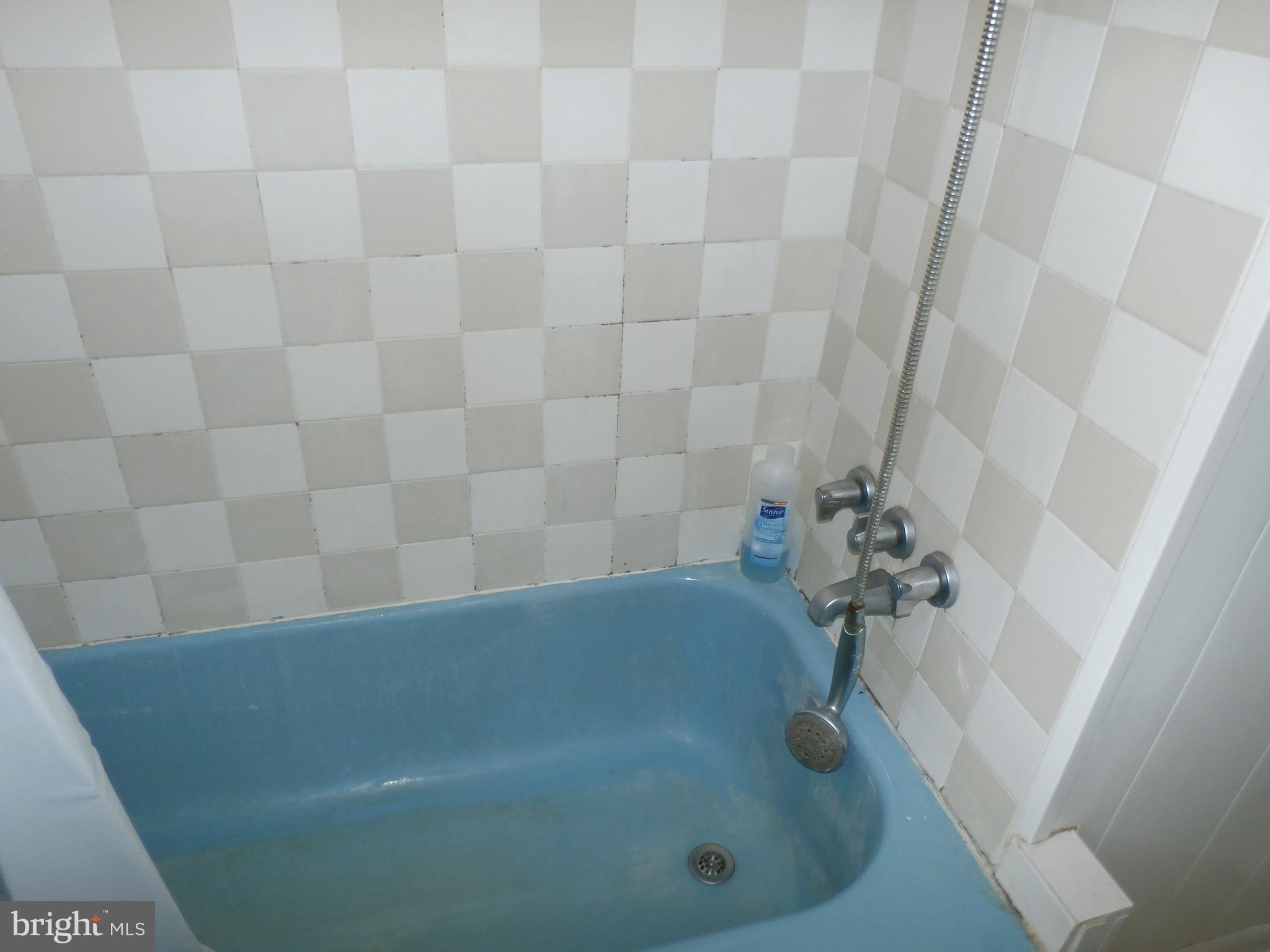 202 East Roland Road Brookhaven, PA 19015 - Photo 27 of 33 Bathroom
