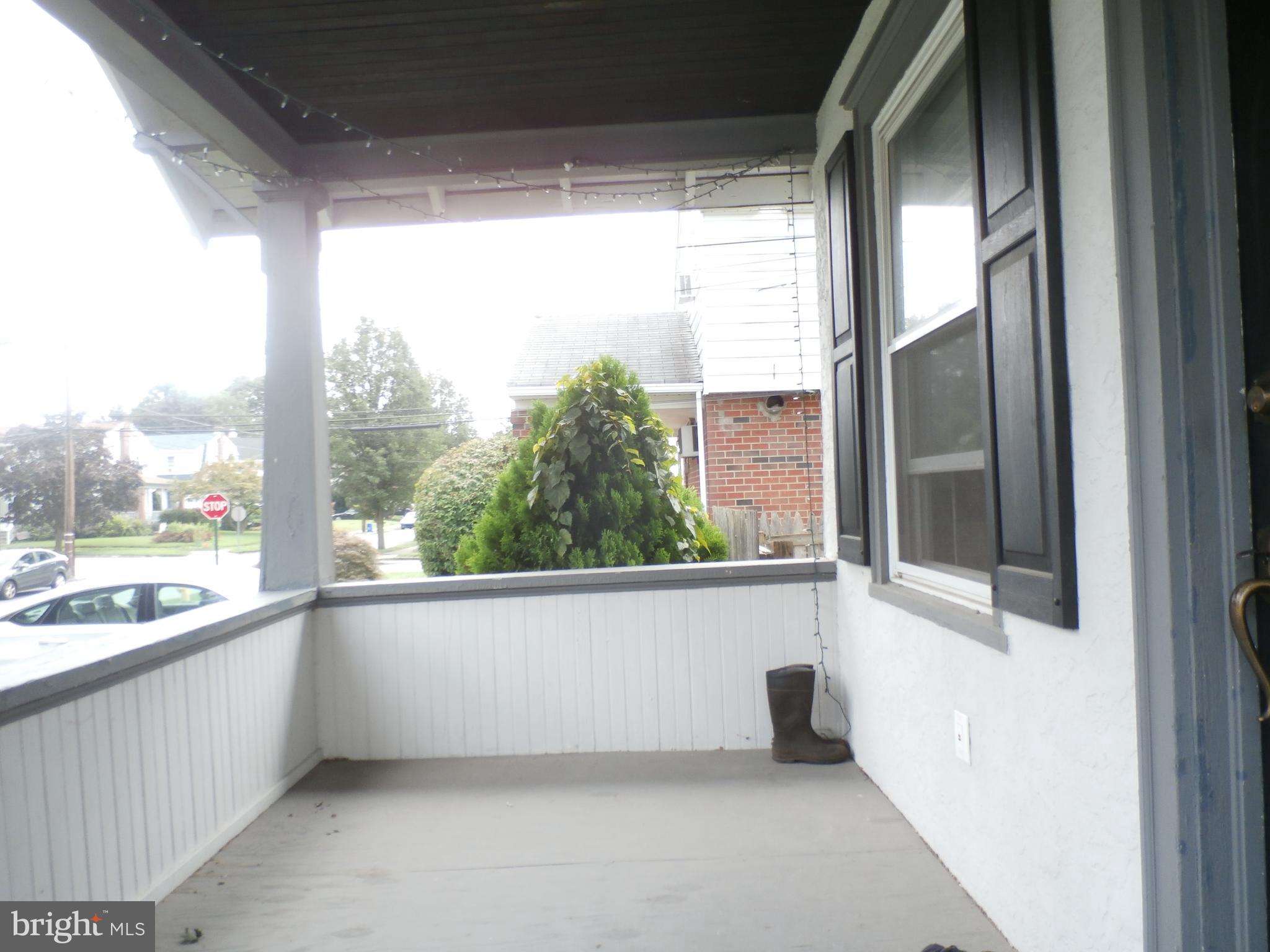 202 East Roland Road Brookhaven, PA 19015 - Photo 5 of 33 Front porch