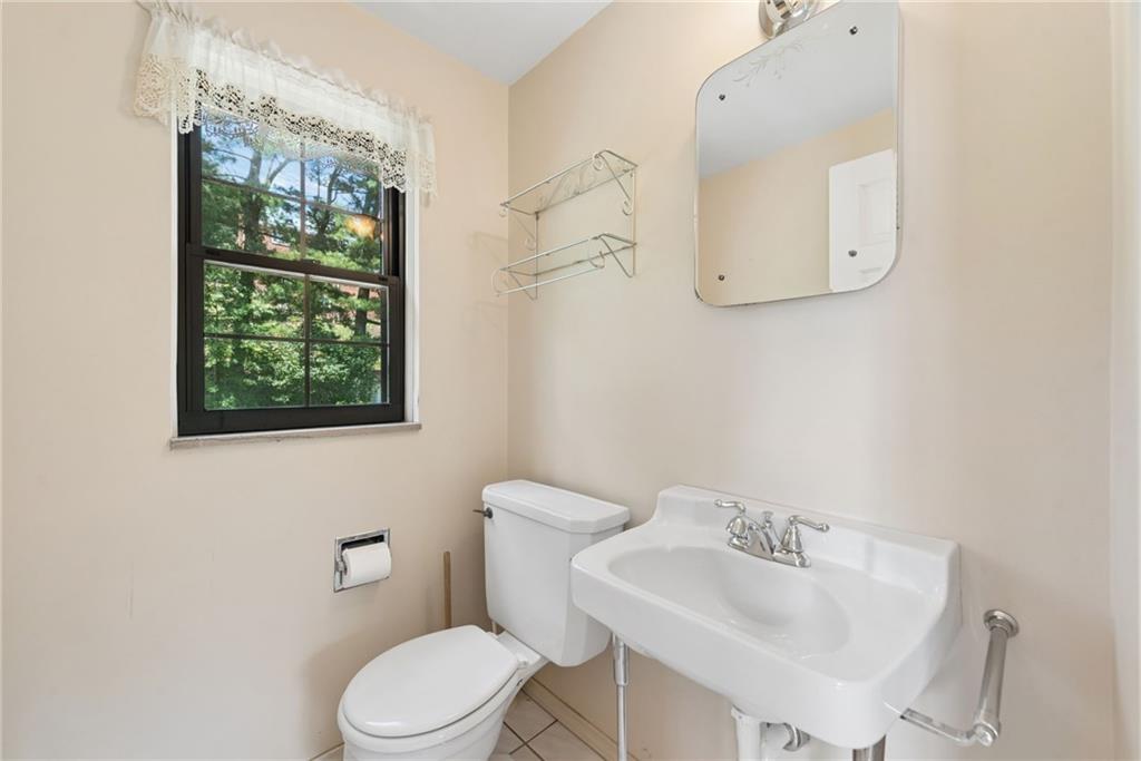 111 East Bruceton Road Pittsburgh, PA 15236 - Photo 27 of 46 Gallery Image 27
