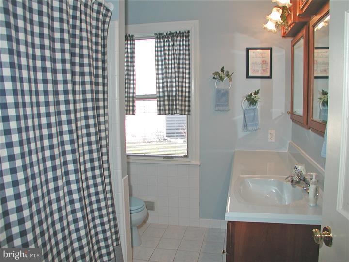 485 Covered Bridge Road Cherry Hill, NJ 08034 - Photo 11 of 11 Bathroom