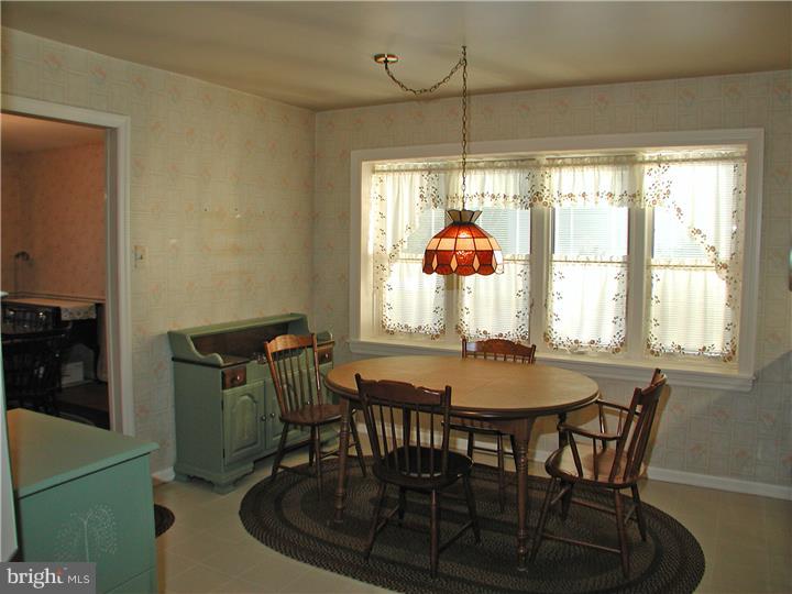 485 Covered Bridge Road Cherry Hill, NJ 08034 - Photo 6 of 11 Kitchen