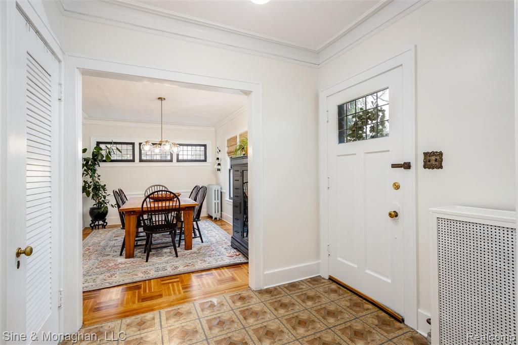 1027 Nottingham Road Grosse Pointe Park, MI 48230 - Photo 5 of 40