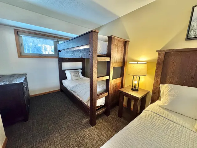 $319,900 | 130 Bridge Run Lane, Unit B, Lutsen, MN 55612