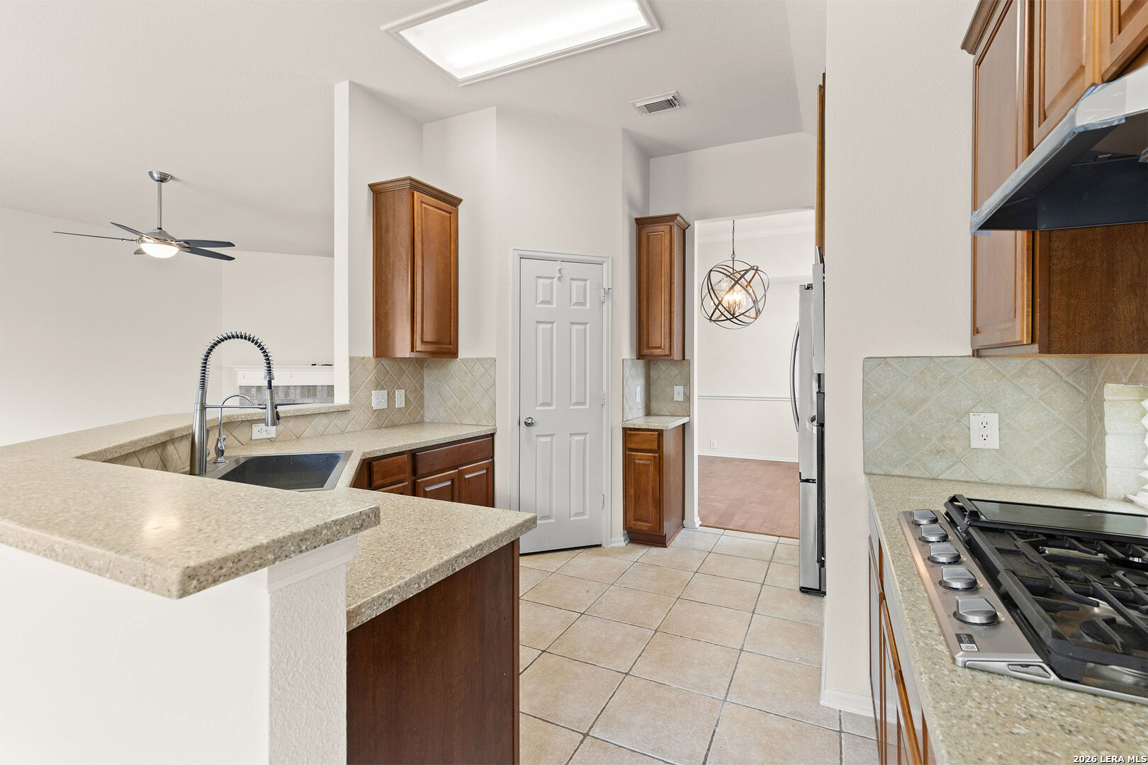 10410 Rainbow View Helotes, TX 78023 - Photo 11 of 30