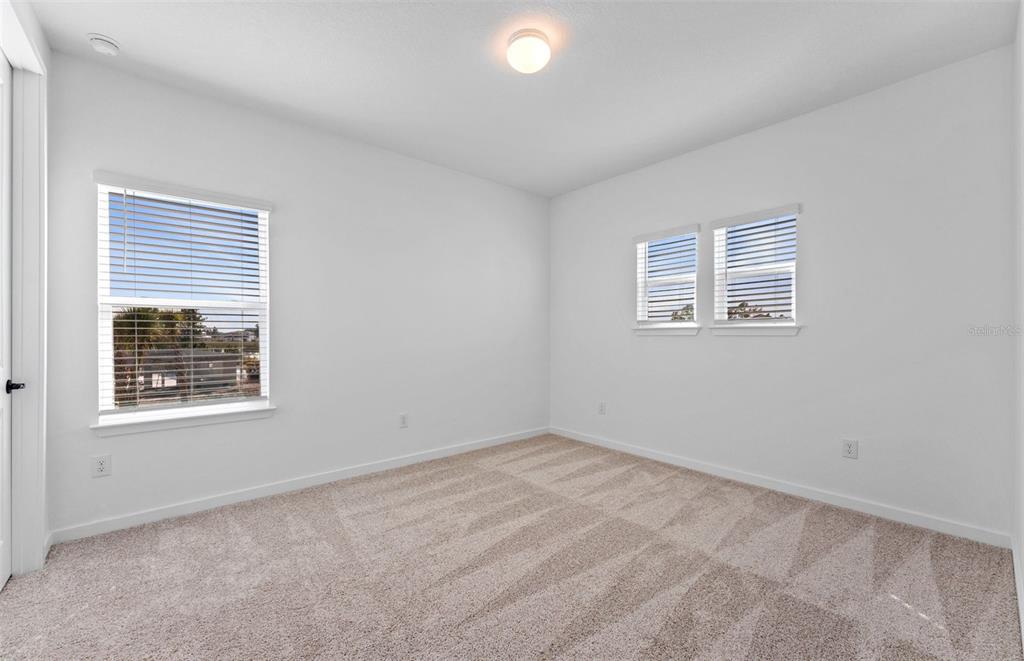 1626 Fallon Pass Zephyrhills, FL 33541 - Photo 18 of 22