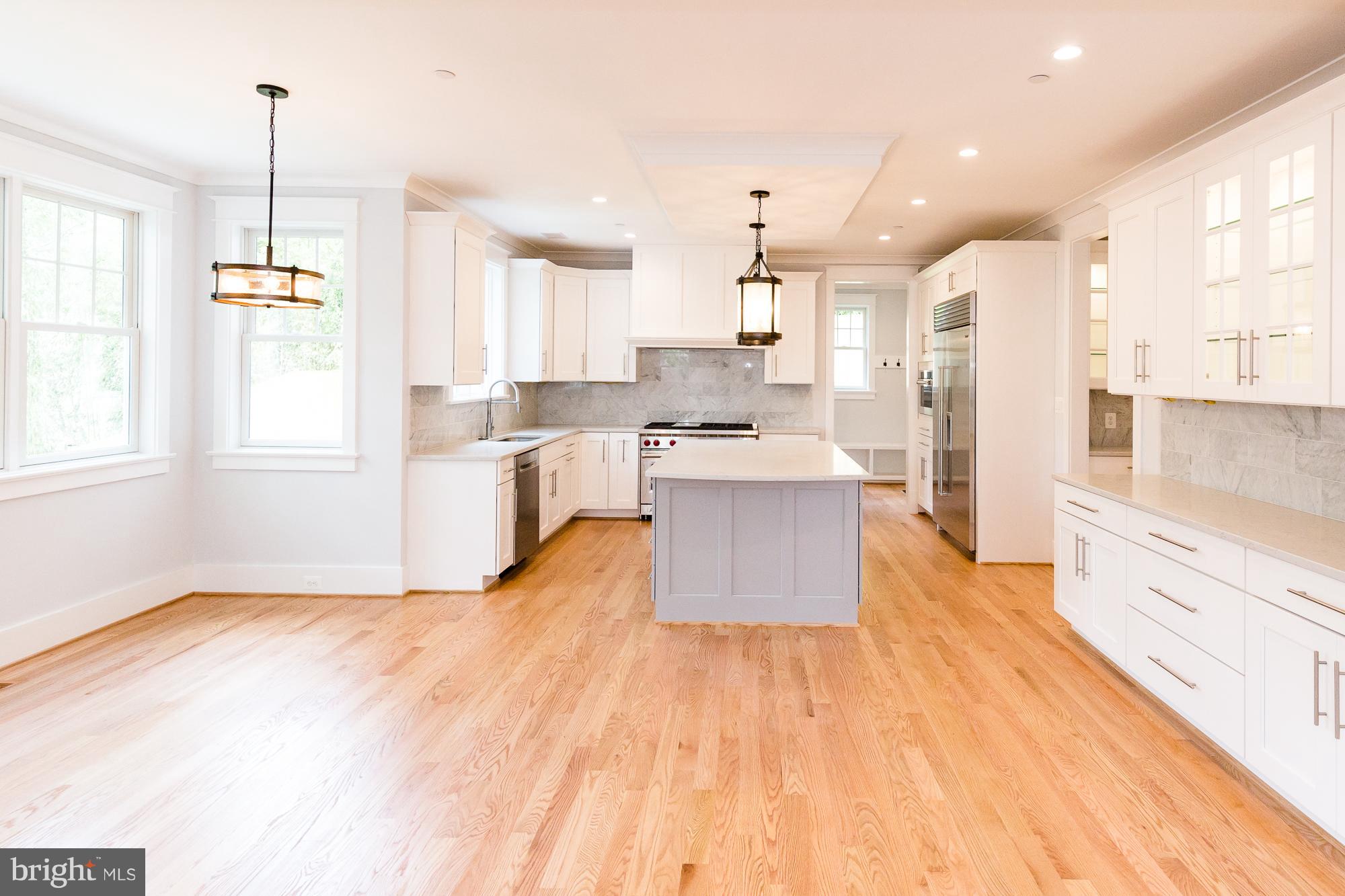 6206 East Halbert Road Bethesda, MD 20817 - Photo 3 of 30 Kitchen