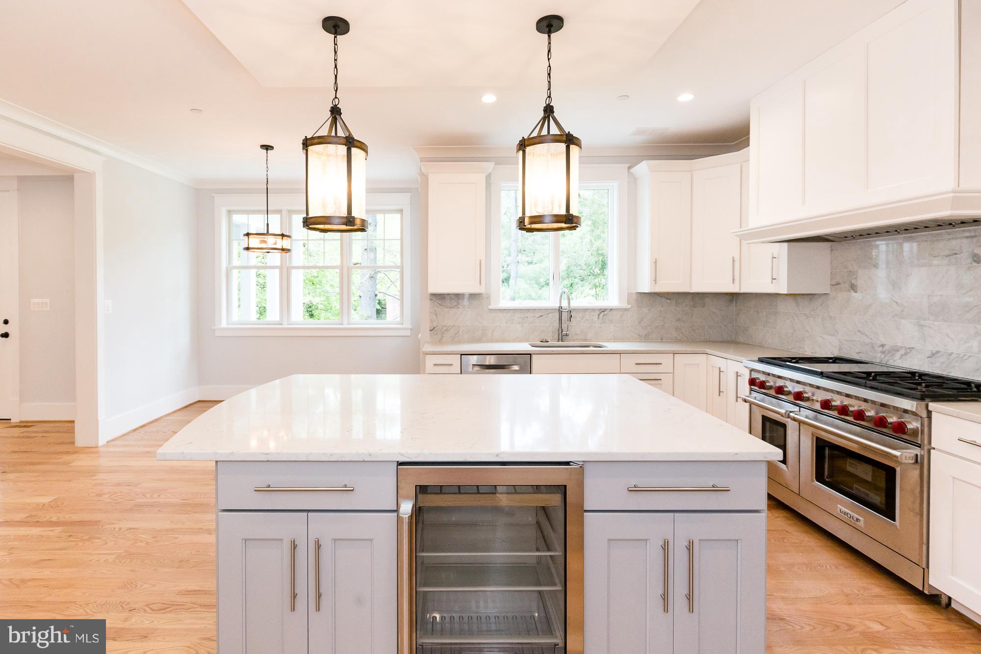 6206 East Halbert Road Bethesda, MD 20817 - Photo 7 of 30 Kitchen