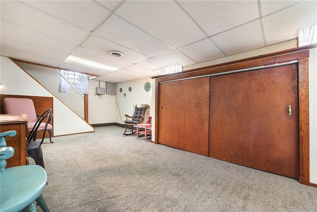 292 Moon Clinton Road Coraopolis, PA 15108 - Photo 29 of 34 a view of a livingroom with furniture and a garage