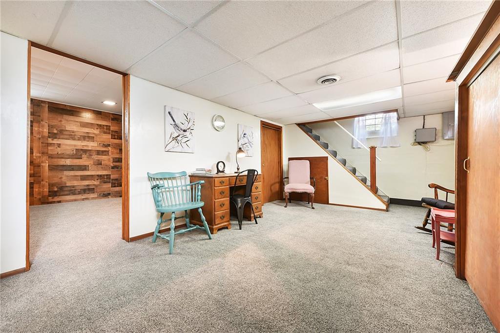 292 Moon Clinton Road Coraopolis, PA 15108 - Photo 30 of 34 a view of a room with gym equipment