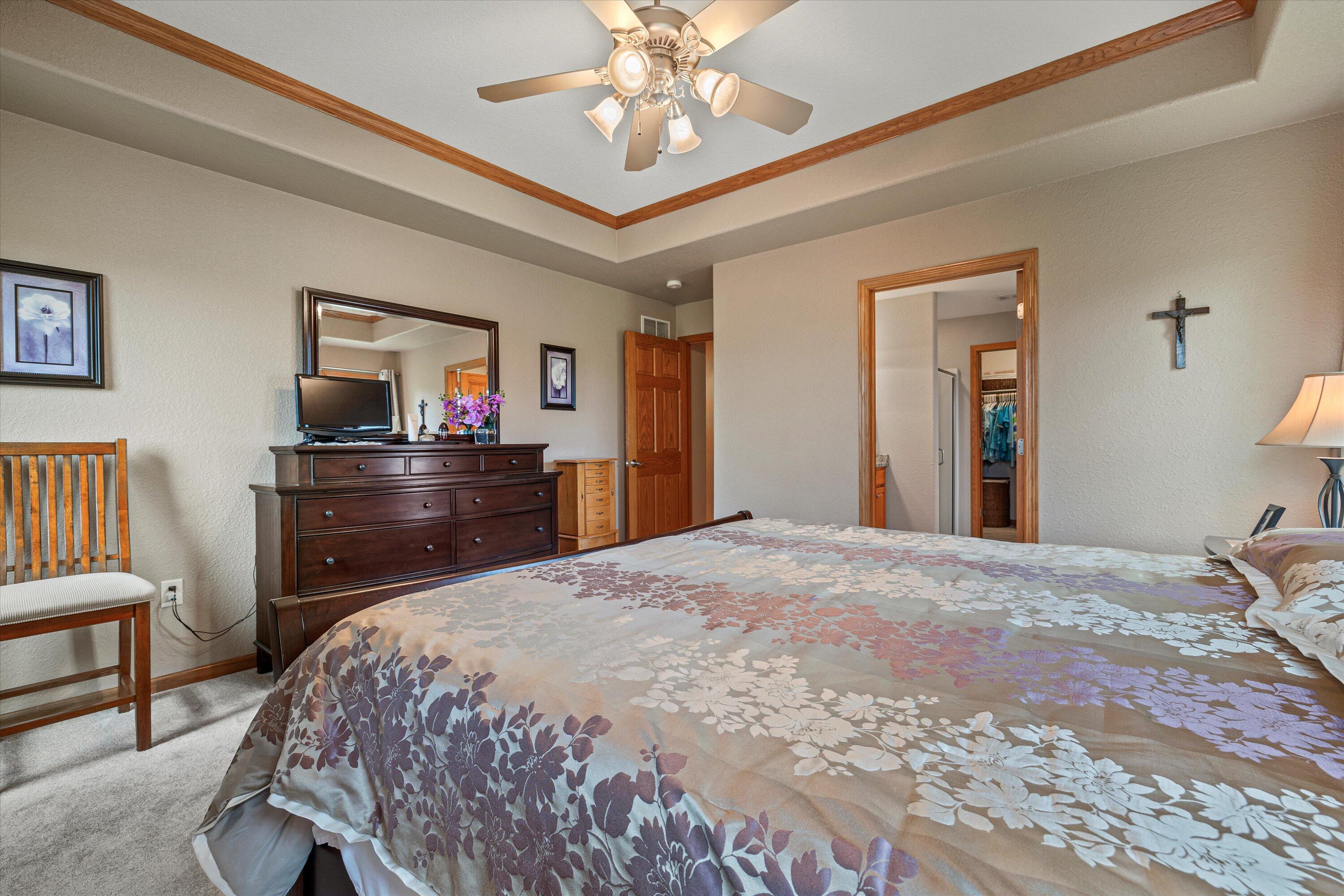 1855 River Lakes Road South Oconomowoc, WI 53066 - Photo 14 of 40 Primary Room