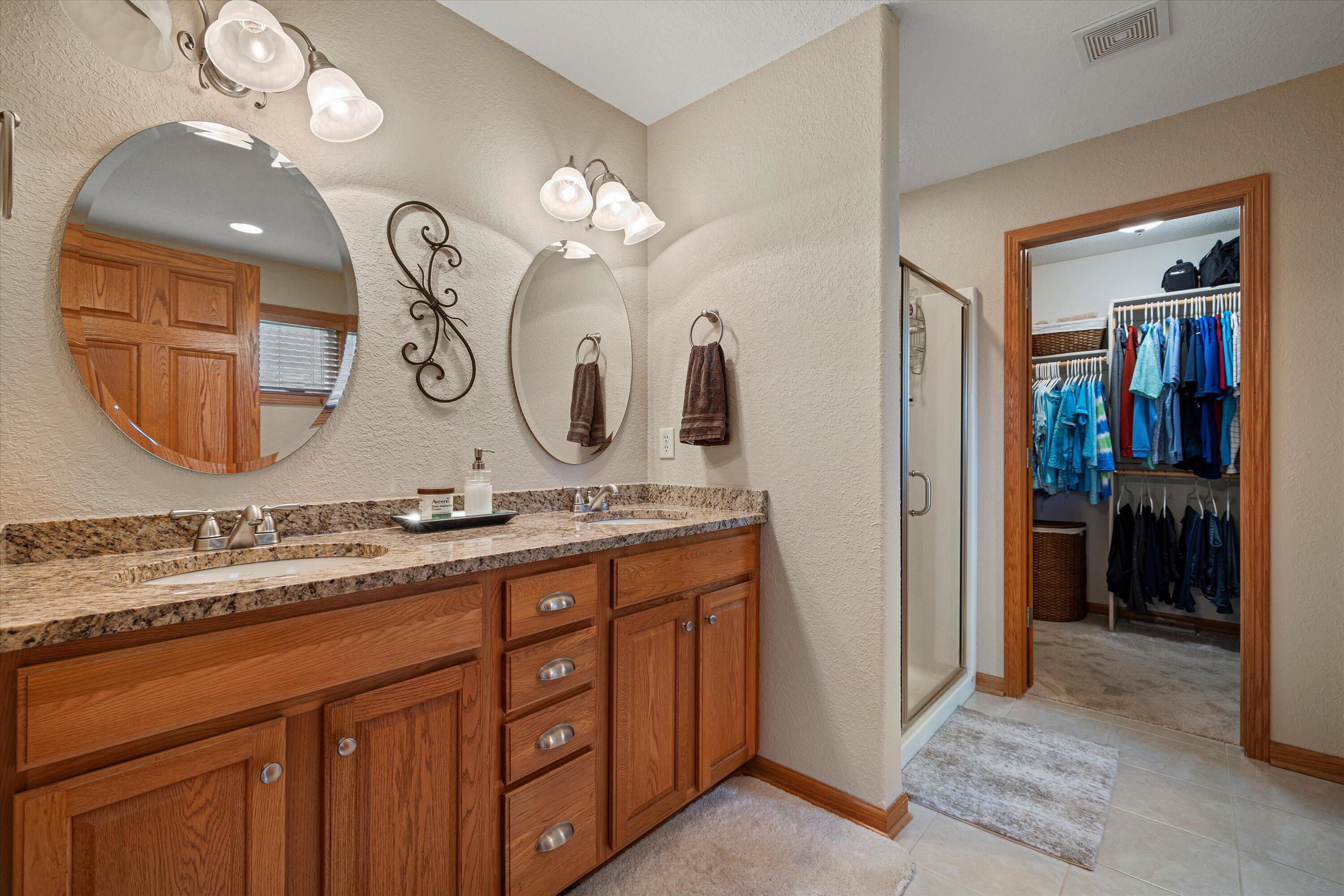 1855 River Lakes Road South Oconomowoc, WI 53066 - Photo 15 of 40 Primary Bath