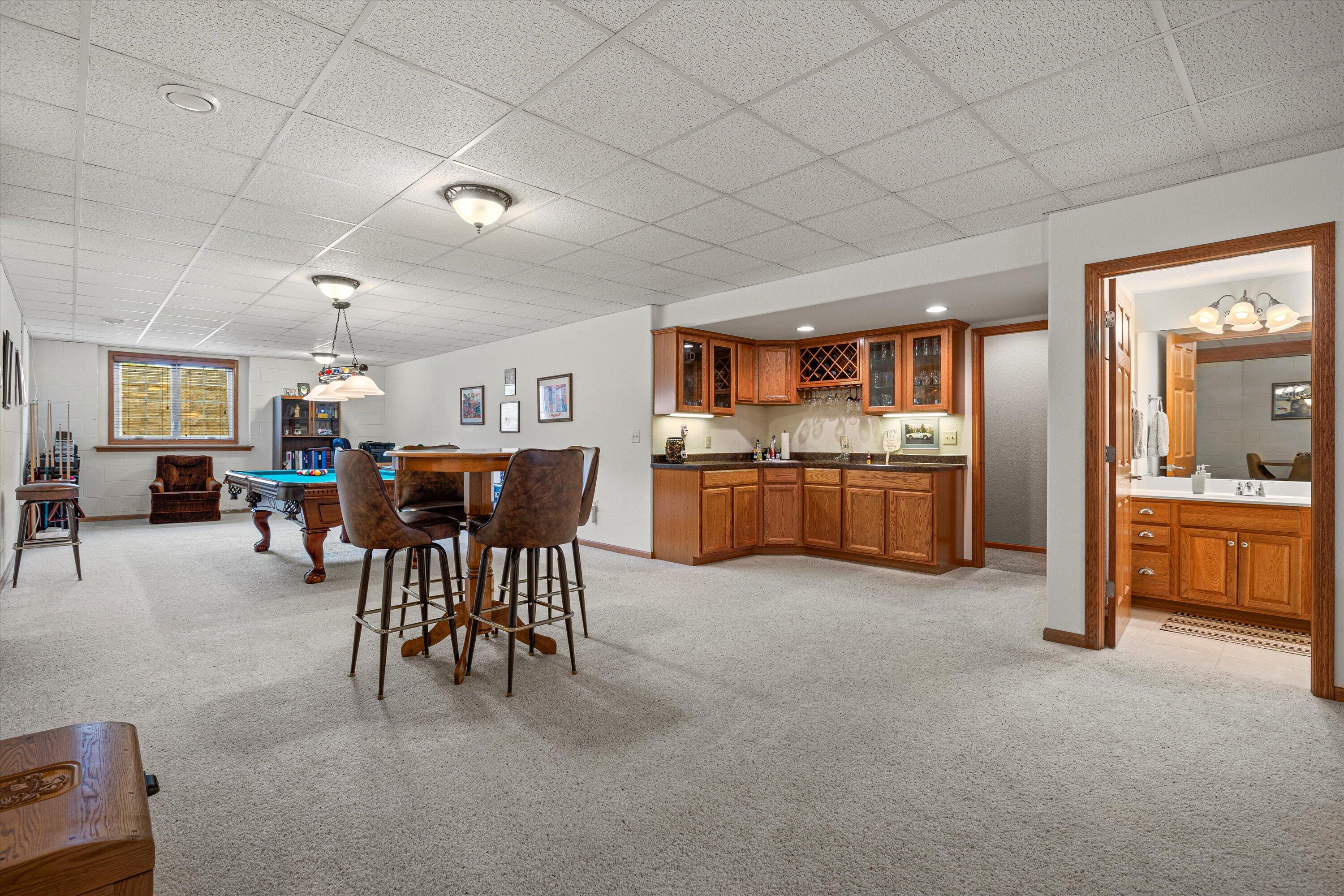 1855 River Lakes Road South Oconomowoc, WI 53066 - Photo 23 of 40 Wet Bar in LL