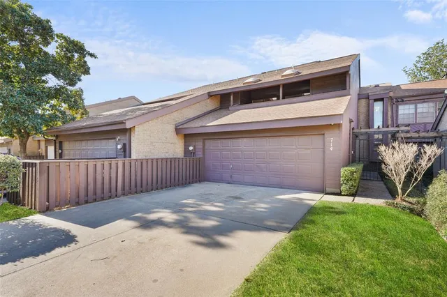 $280,000 | 714 Oakwood Trail, Fort Worth, TX 76112
