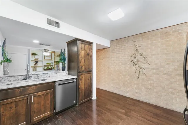 $280,000 | 714 Oakwood Trail, Fort Worth, TX 76112