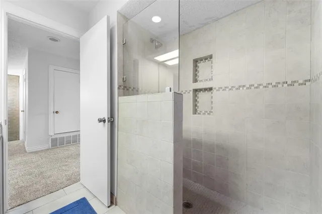 $280,000 | 714 Oakwood Trail, Fort Worth, TX 76112