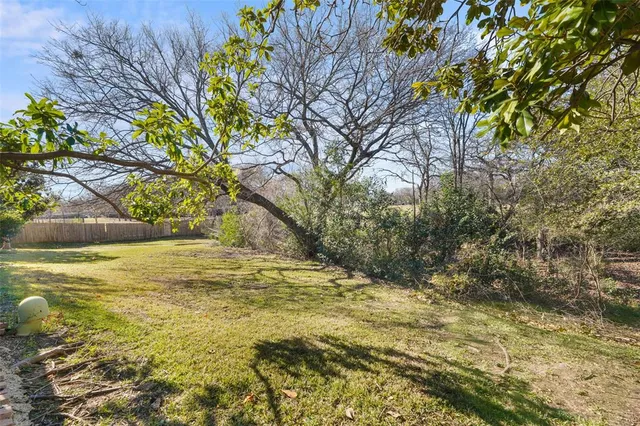 $280,000 | 714 Oakwood Trail, Fort Worth, TX 76112