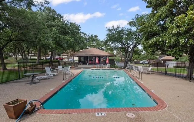 $280,000 | 714 Oakwood Trail, Fort Worth, TX 76112