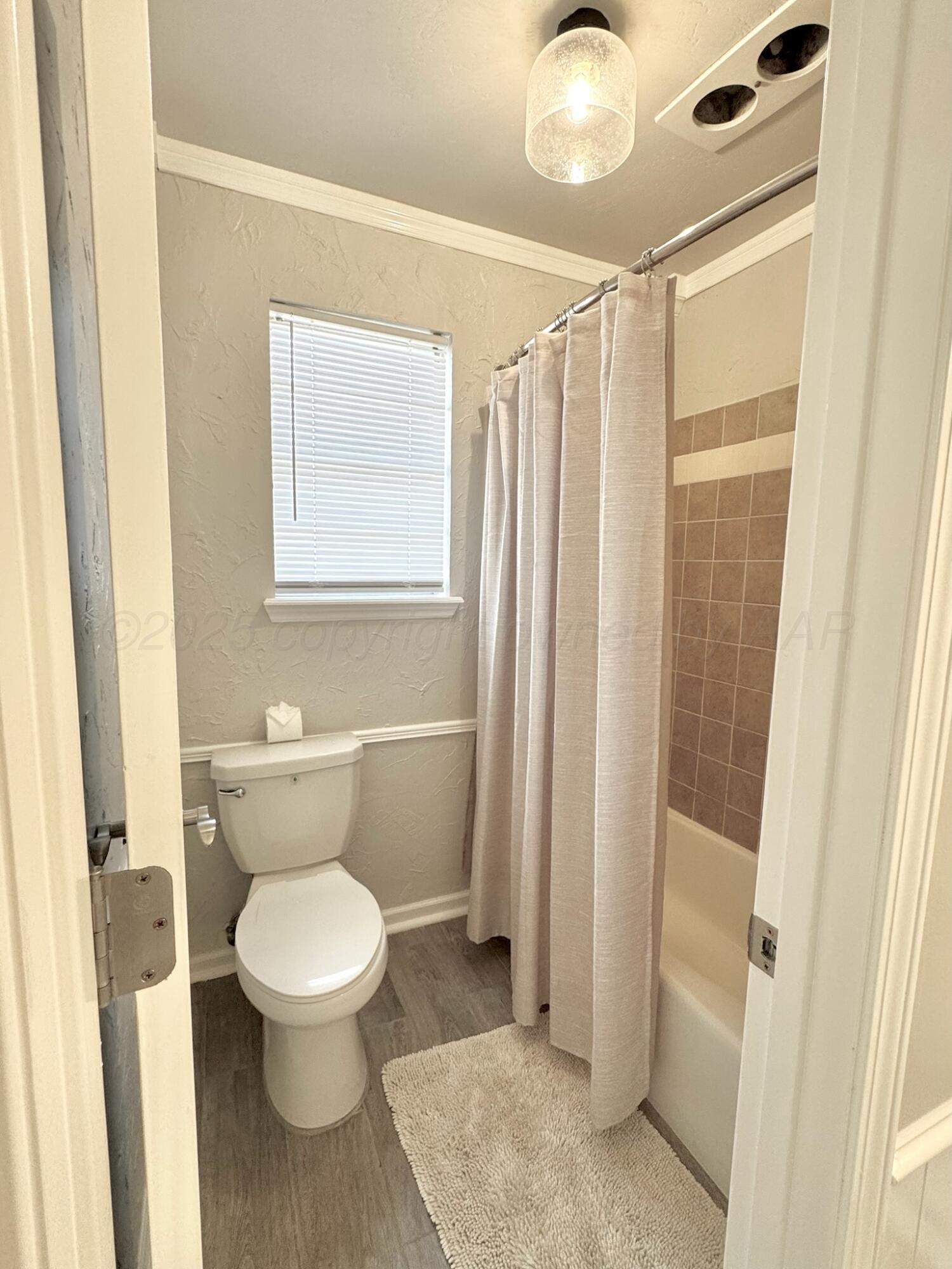 6800 Rochelle Lane Amarillo, TX 79109 - Photo 18 of 30 Primary Bathroom 3