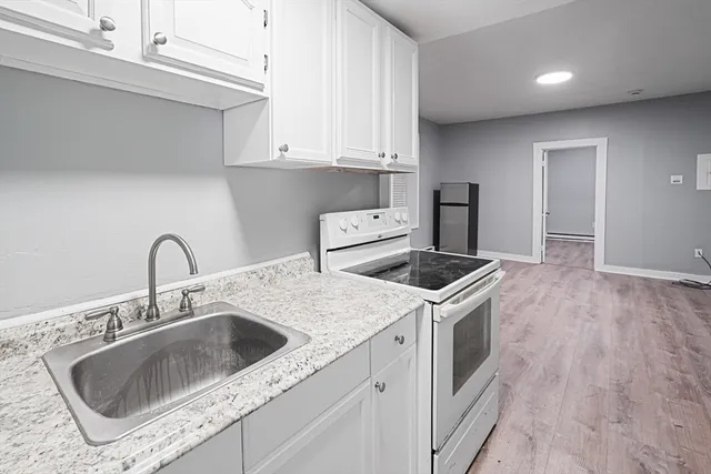 $1,399 | 24 Charlton Street, Unit 5, Worcester, MA 01608