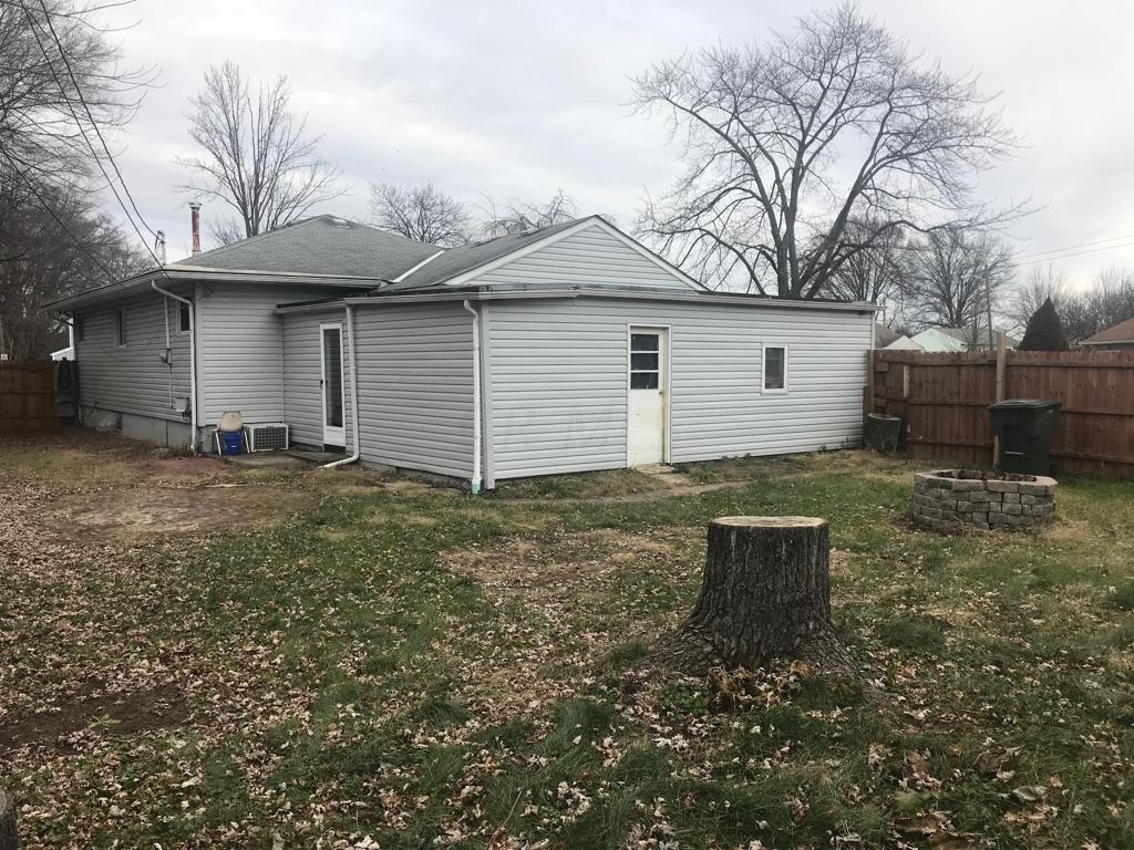 1131 Country Club Road Columbus, OH 43227 - Photo 4 of 27 Gallery Image 4