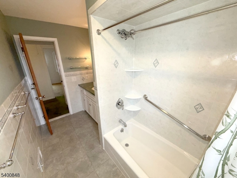 19 Chestnut Hill Road Randolph, NJ 07869 - Photo 9 of 26