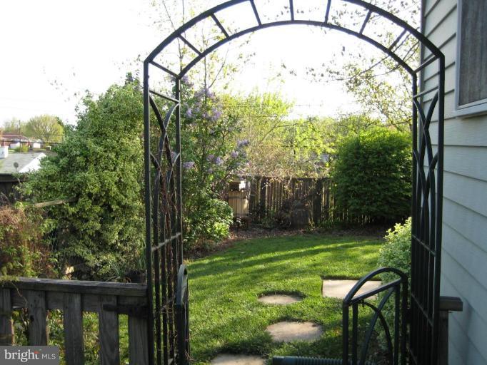 6211 Golden Ring Road Rosedale, MD 21237 - Photo 22 of 22 Garden #2