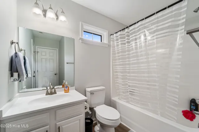 $296,500 | 206 North Stephanie Court, Jacksonville, NC 28540