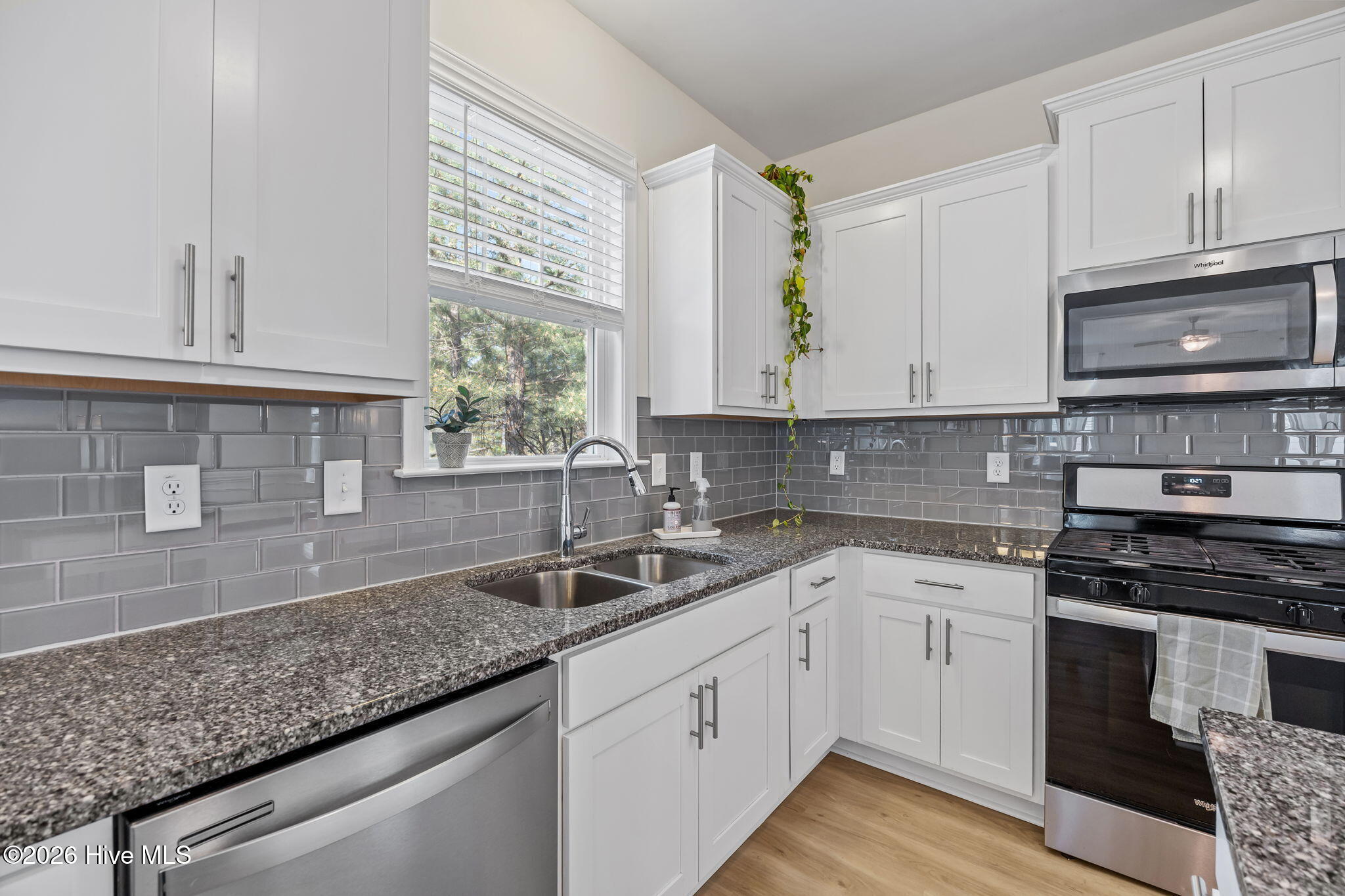 415 Kerr Lake Road Aberdeen, NC 28315 - Photo 19 of 55 37-web-or-mls-IMG_0919