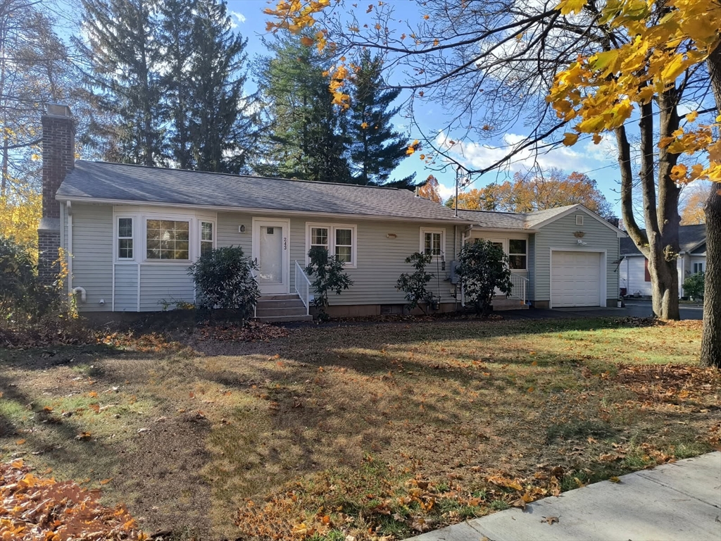 243 Holyoke Road Westfield, MA 01085 - Photo 1 of 16 Gallery Image 1