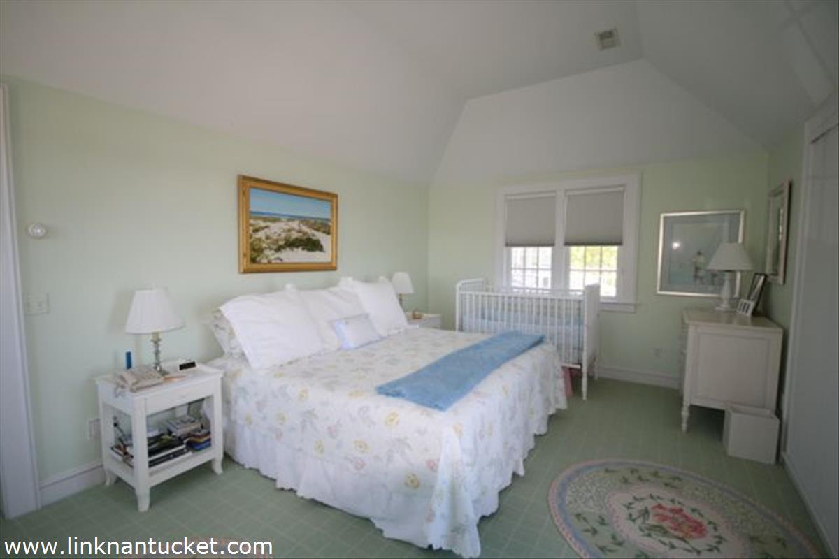 7 Washing Pond Road Nantucket, MA 02554 - Photo 16 of 23 Gallery Image 16