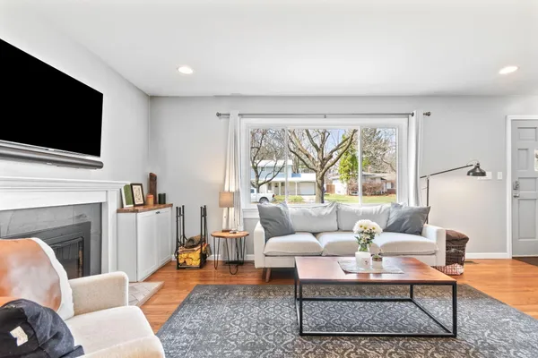 $4,100 | 1126 Wines Drive, Ann Arbor, MI 48103