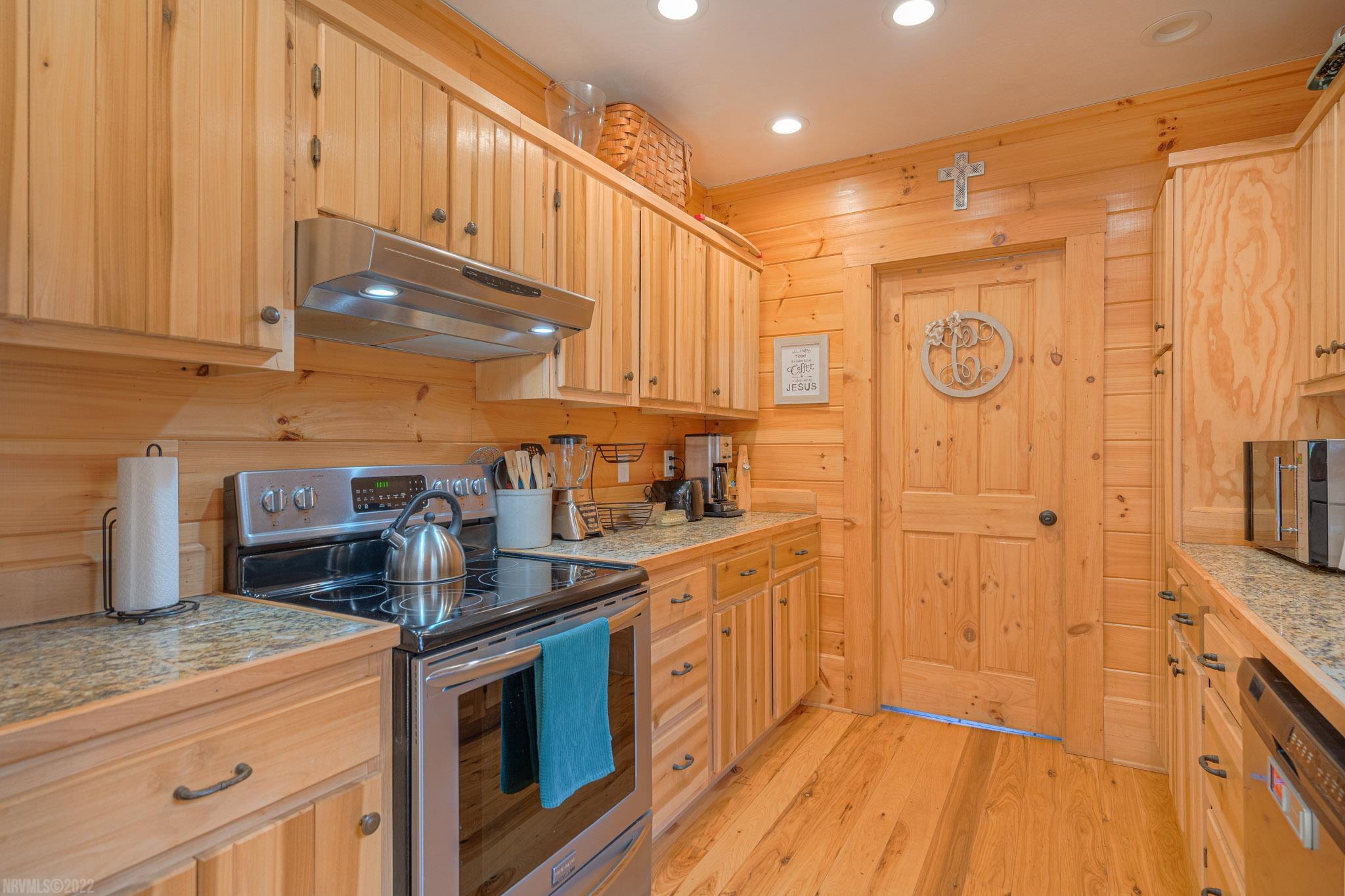 5402 Coles Road Elliston, VA 24087 - Photo 23 of 38 Gallery Image 23