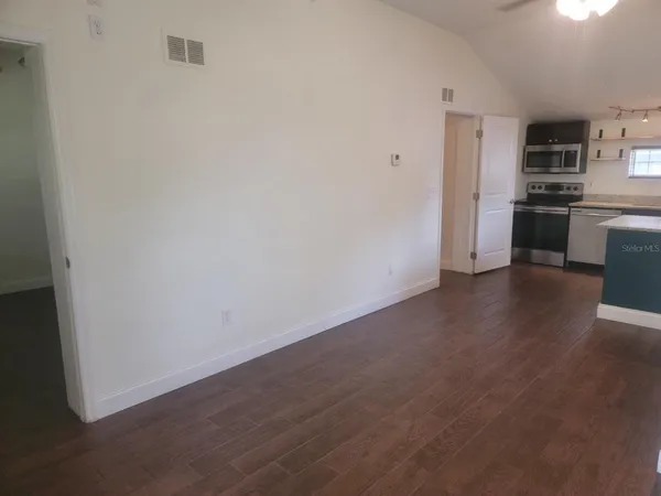 $1,915 | 1313 Canton Street, Orlando, FL 32803