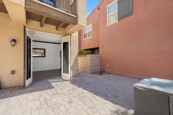 $525,000 | 565 Via De La Paz, Palm Desert, CA 92211