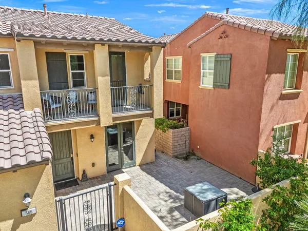 $525,000 | 565 Via De La Paz, Palm Desert, CA 92211