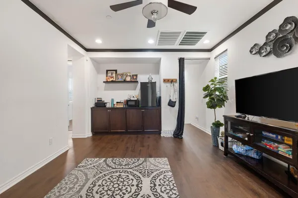 $525,000 | 565 Via De La Paz, Palm Desert, CA 92211