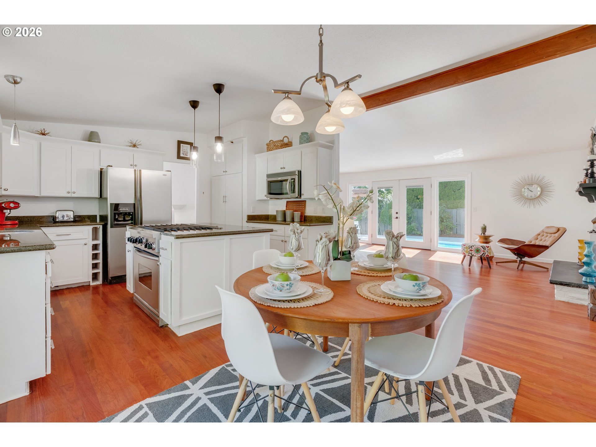 6255 Southwest Elm Avenue Beaverton, OR 97005 - Photo 17 of 48